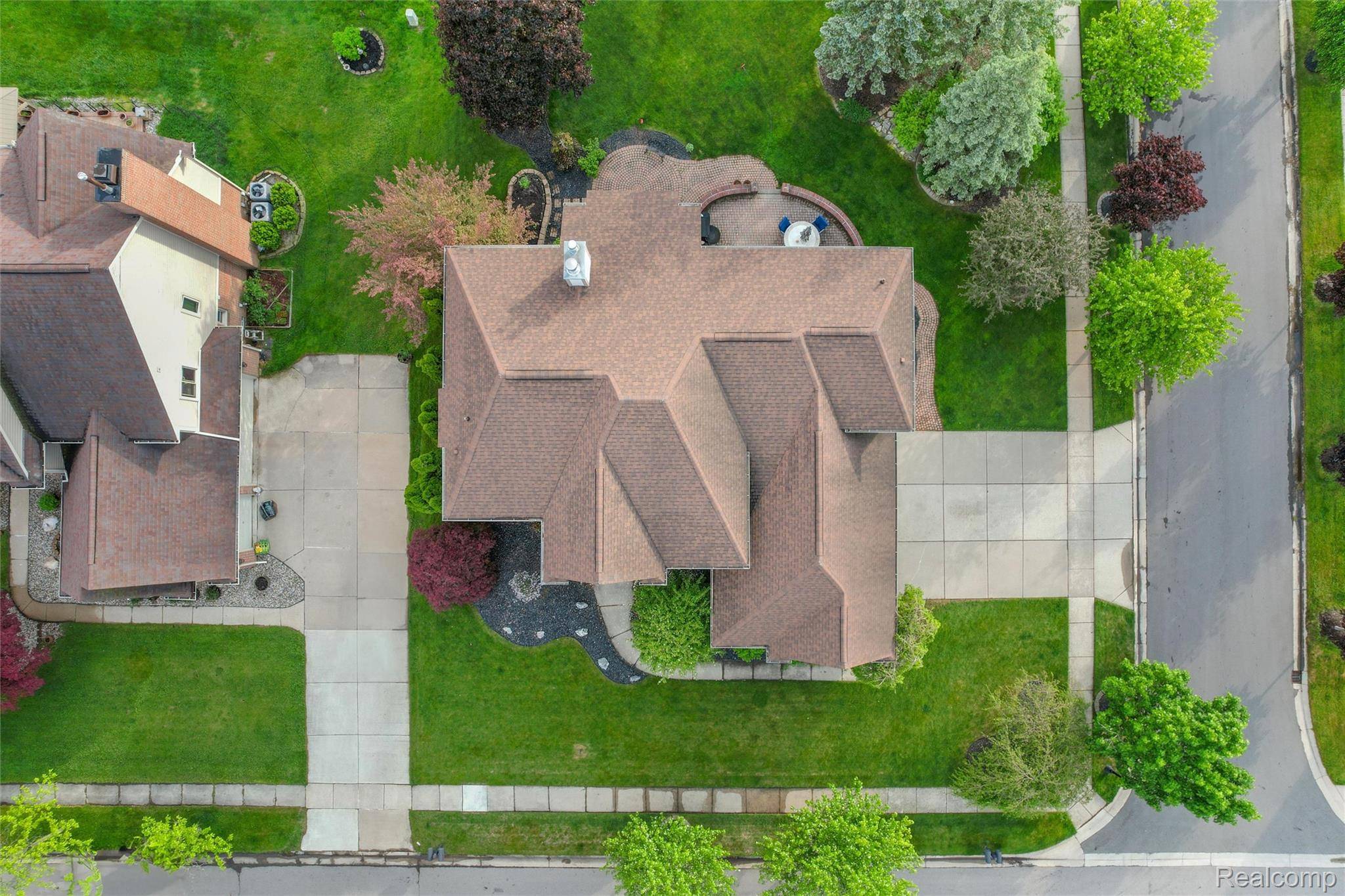 45523 Muirfield DR, Canton Charter Township, MI 48188