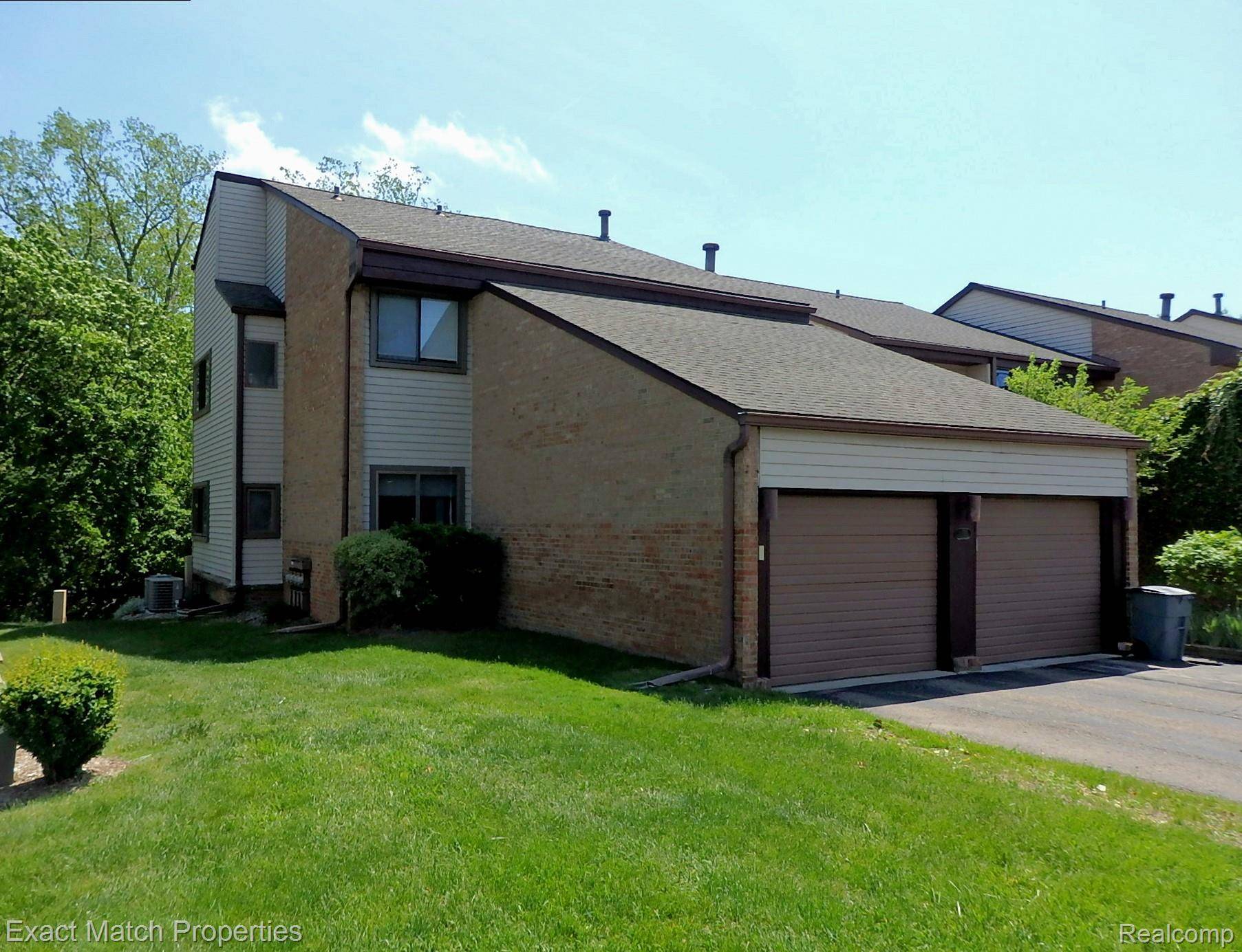 4411 Laurel Club Circle ##1, West Bloomfield Charter Township, MI 48323