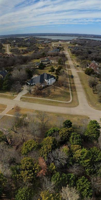 2776 S Lakeview Drive, Cedar Hill, TX 75104