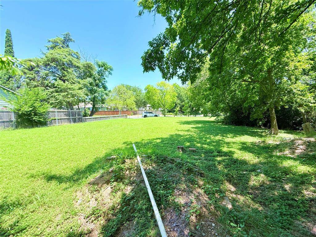 1216 W Clarendon Drive, Dallas, TX 75208
