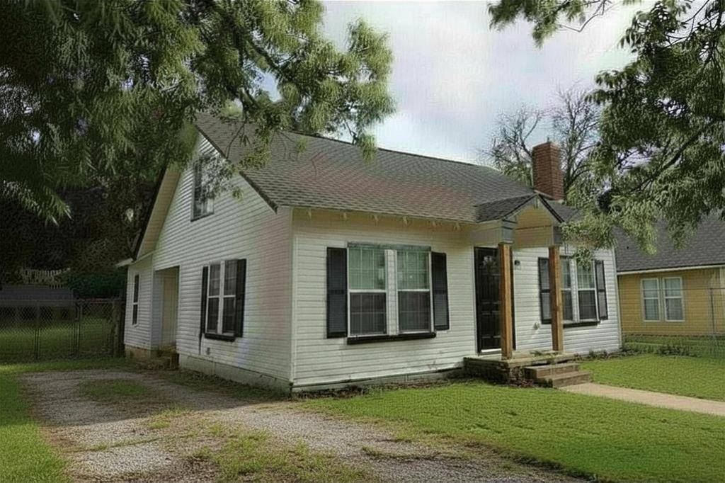 818 E Palestine Street, Mexia, TX 76667