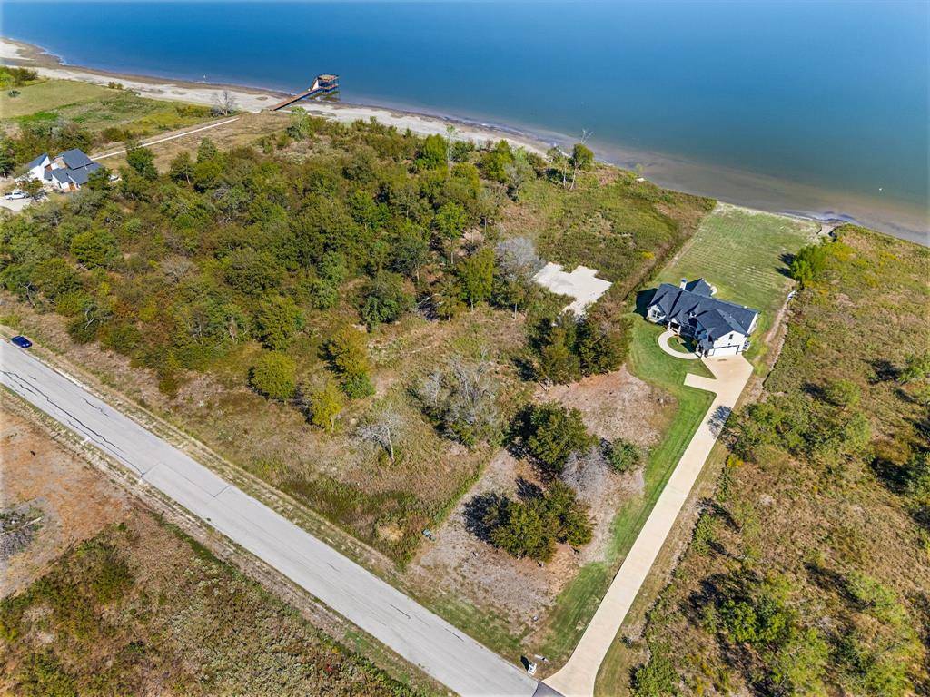 9397 W Shoreline Drive, Kemp, TX 75143