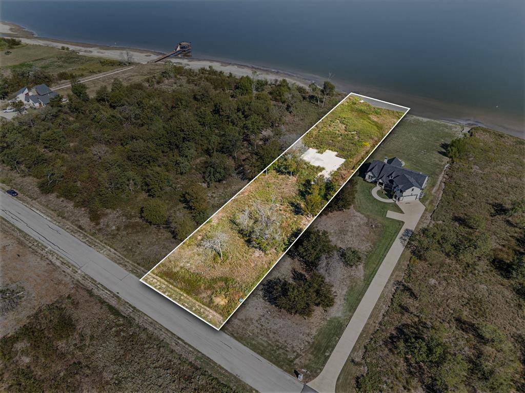 9397 W Shoreline Drive, Kemp, TX 75143