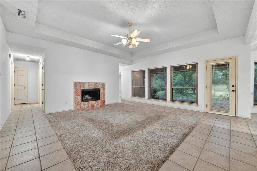 137 Tamarron Drive, Lakeside, TX 76135