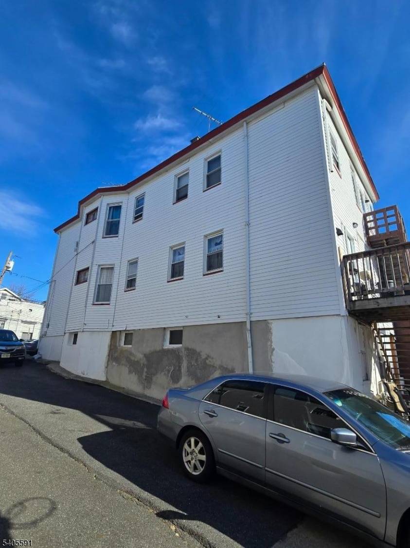 64 Carlisle Ave, Paterson City, NJ 07501