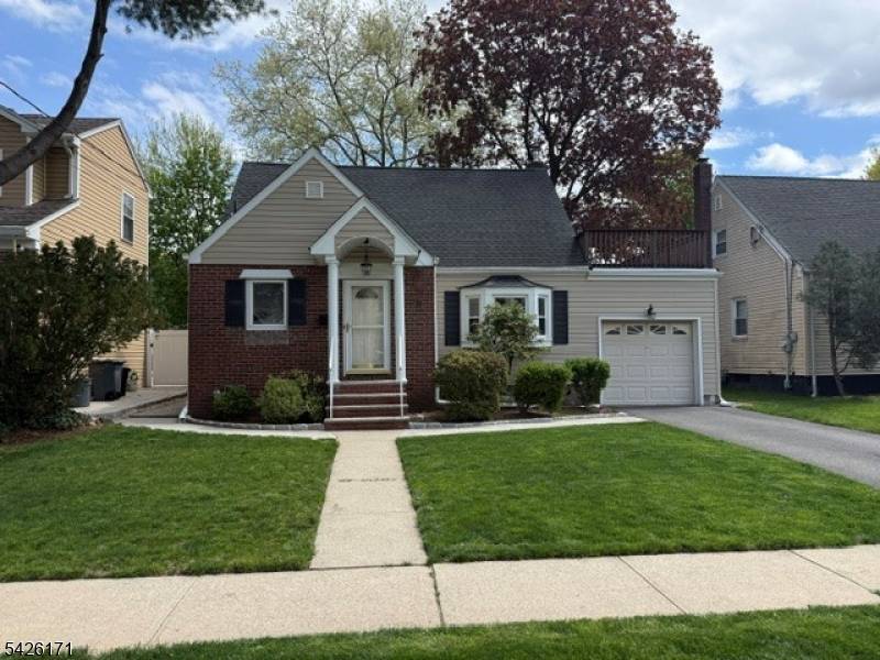 20 Susquehanna Ave, Rochelle Park Twp., NJ 07662