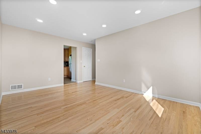 2 Andrew Ct #2, Bloomfield Twp., NJ 07003