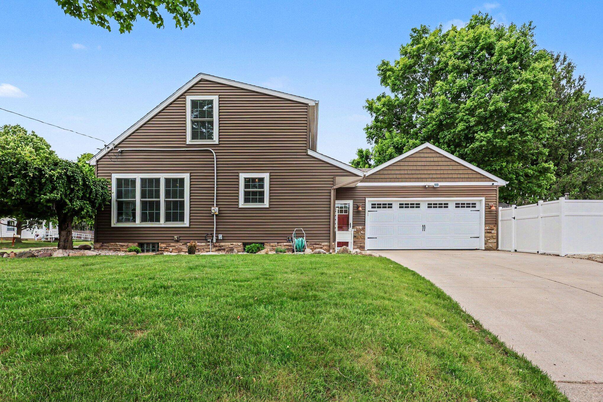 703 W Madison ST, City Of Hastings, MI 49058