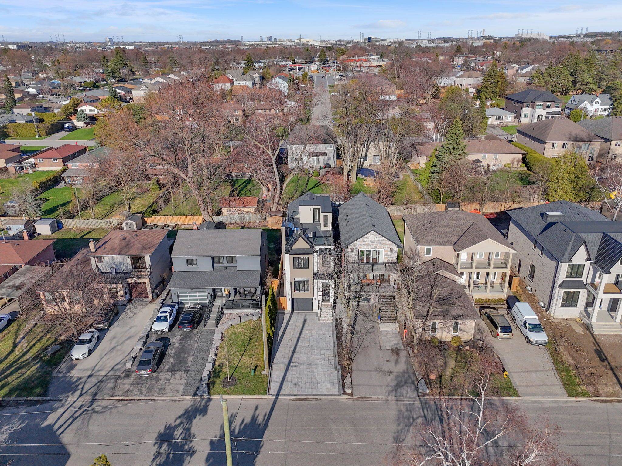 819 Fairview AVE, Pickering, ON L1W 1M7