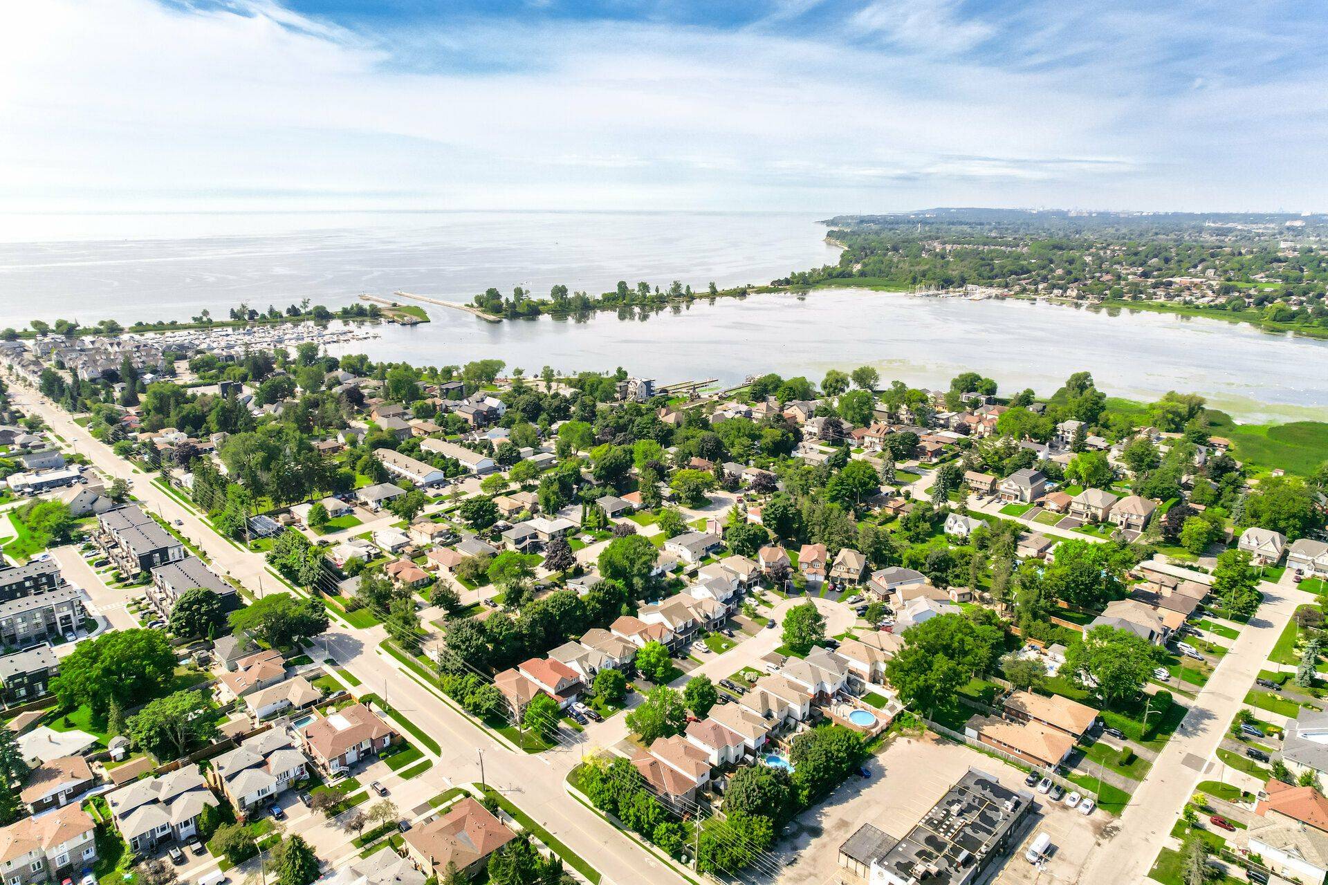 819 Fairview AVE, Pickering, ON L1W 1M7