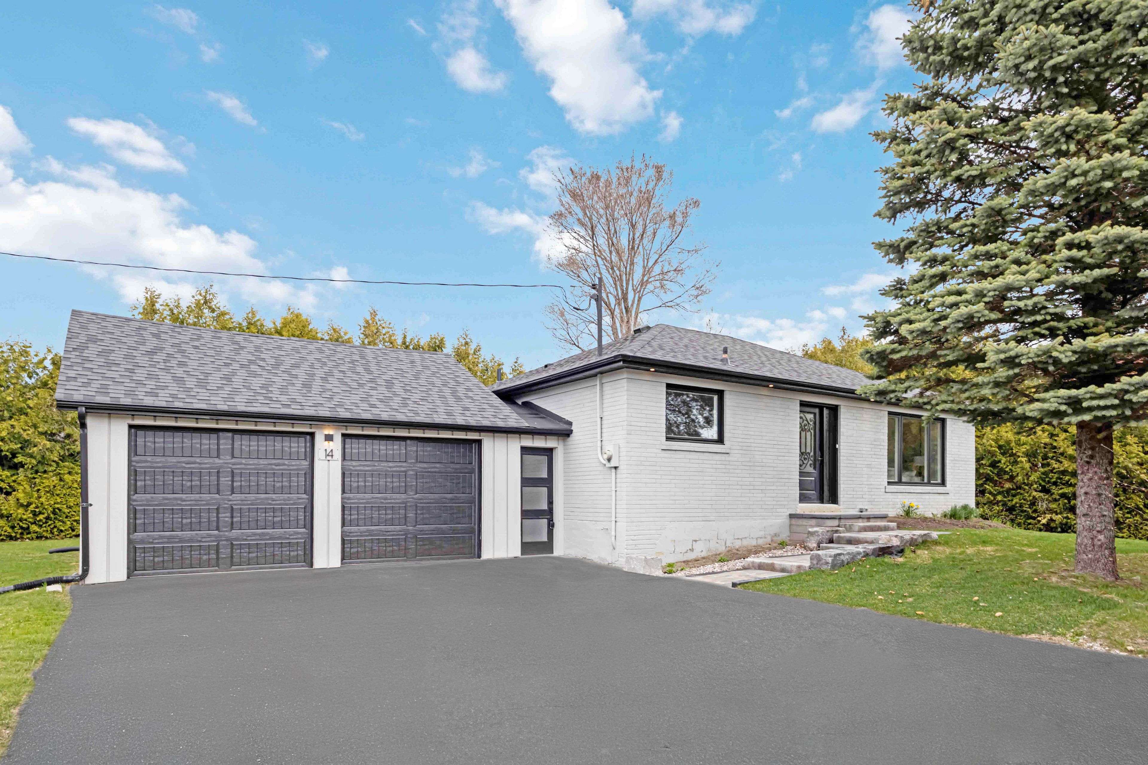 14 Heber Down CRES, Whitby, ON L1M 1A8