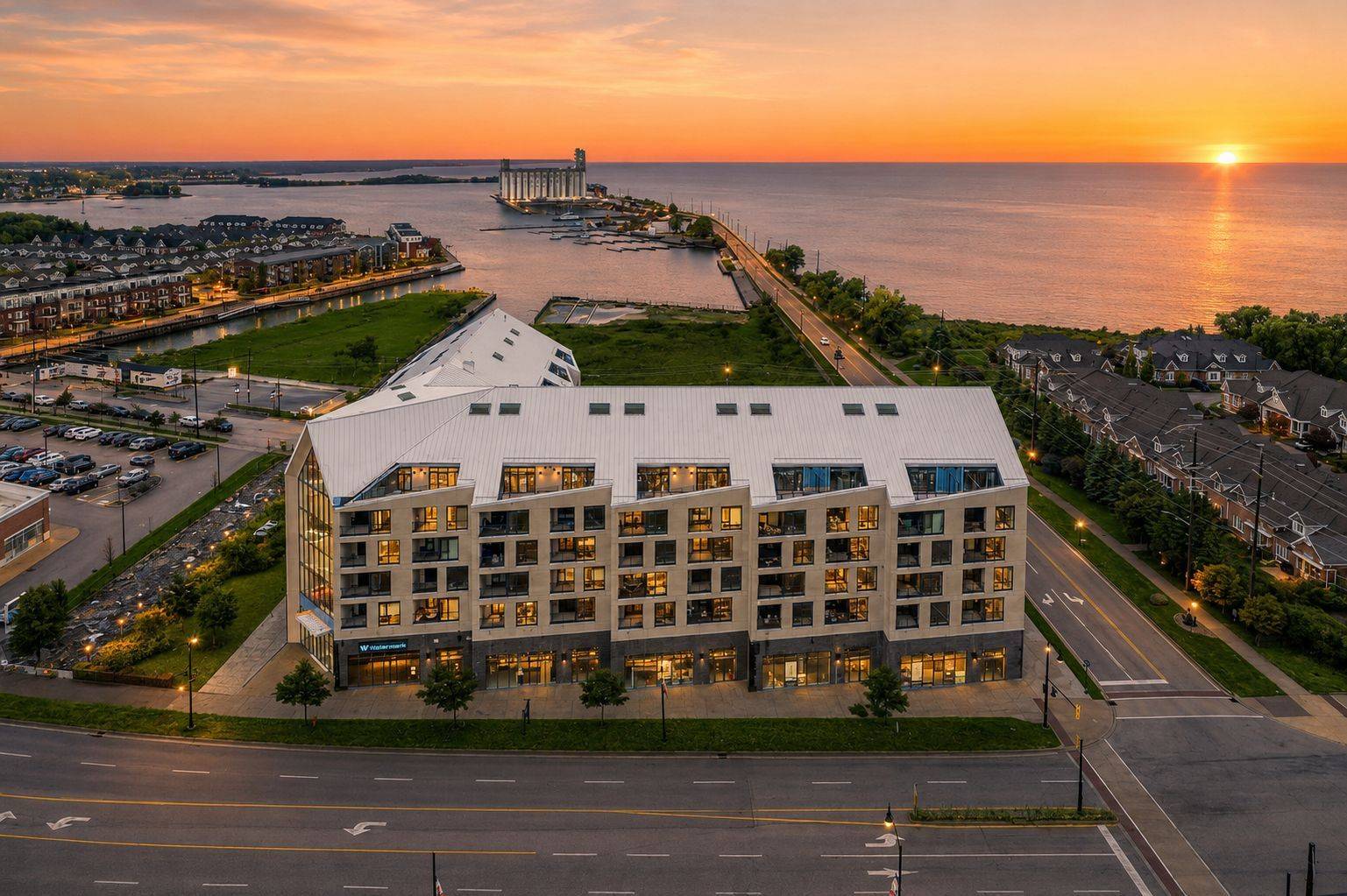 31 Huron ST #523, Collingwood, ON L9Y 5T7