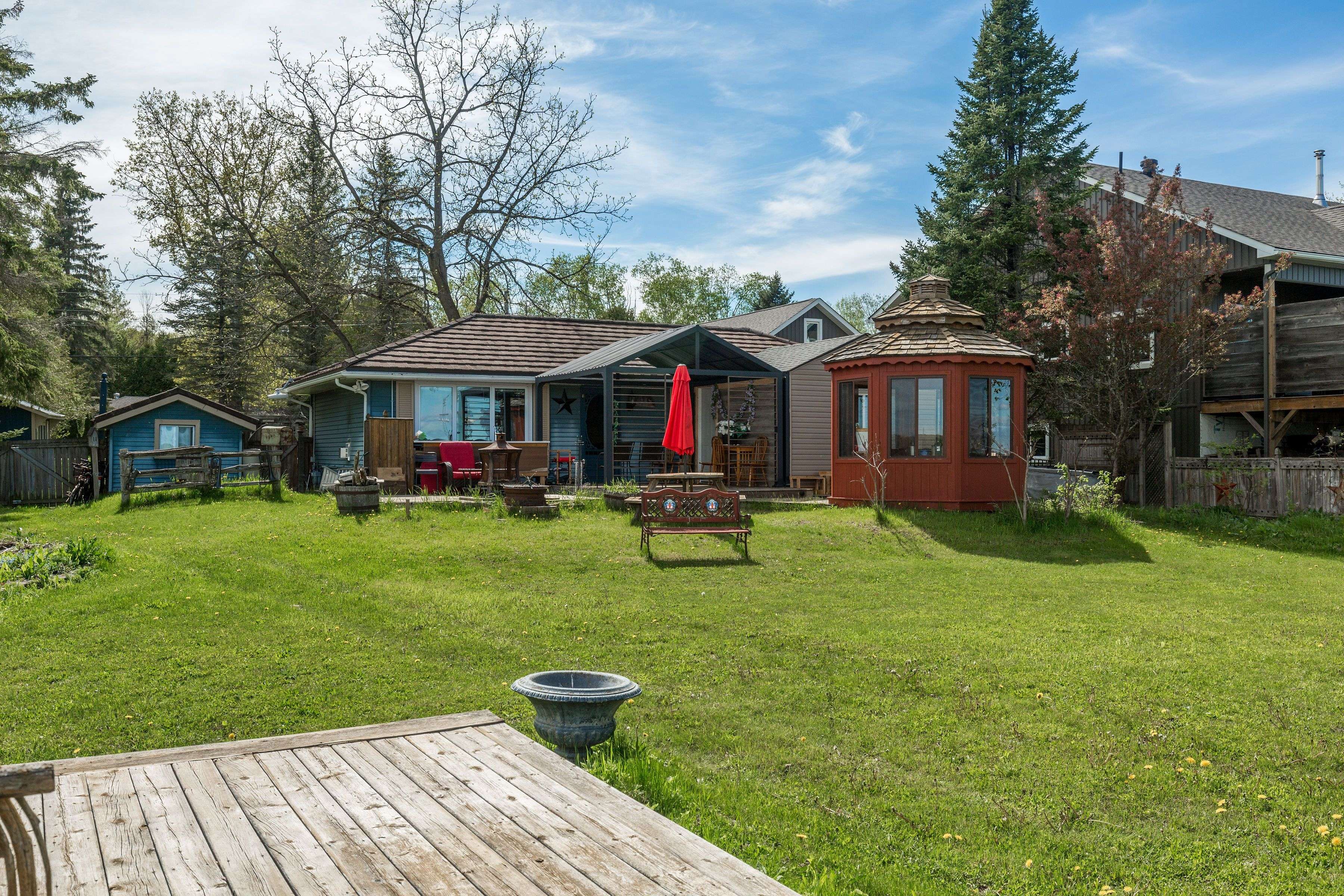 121 Maskinonge RD, Tay, ON L0K 2A0