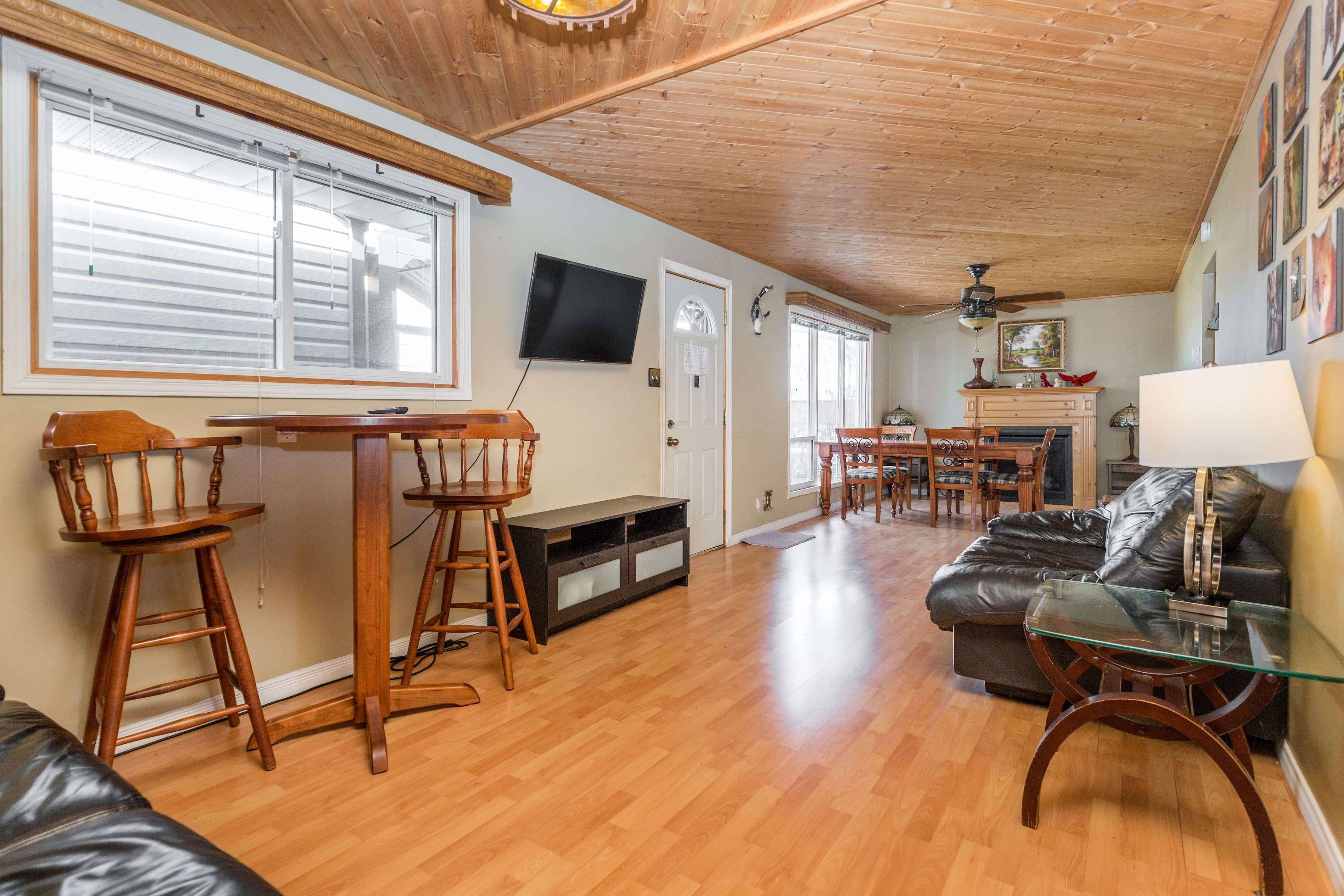 121 Maskinonge RD, Tay, ON L0K 2A0