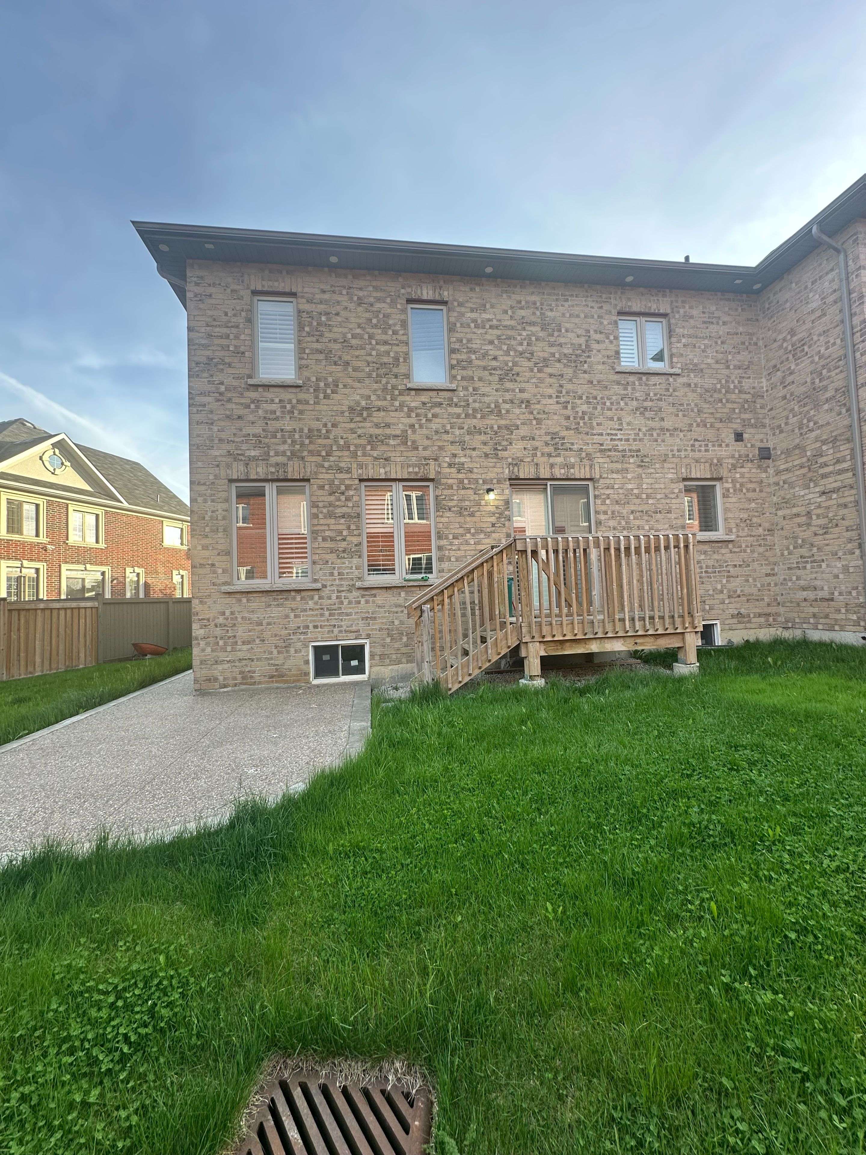 3 Cohoe ST, Brampton, ON L7A 4X7