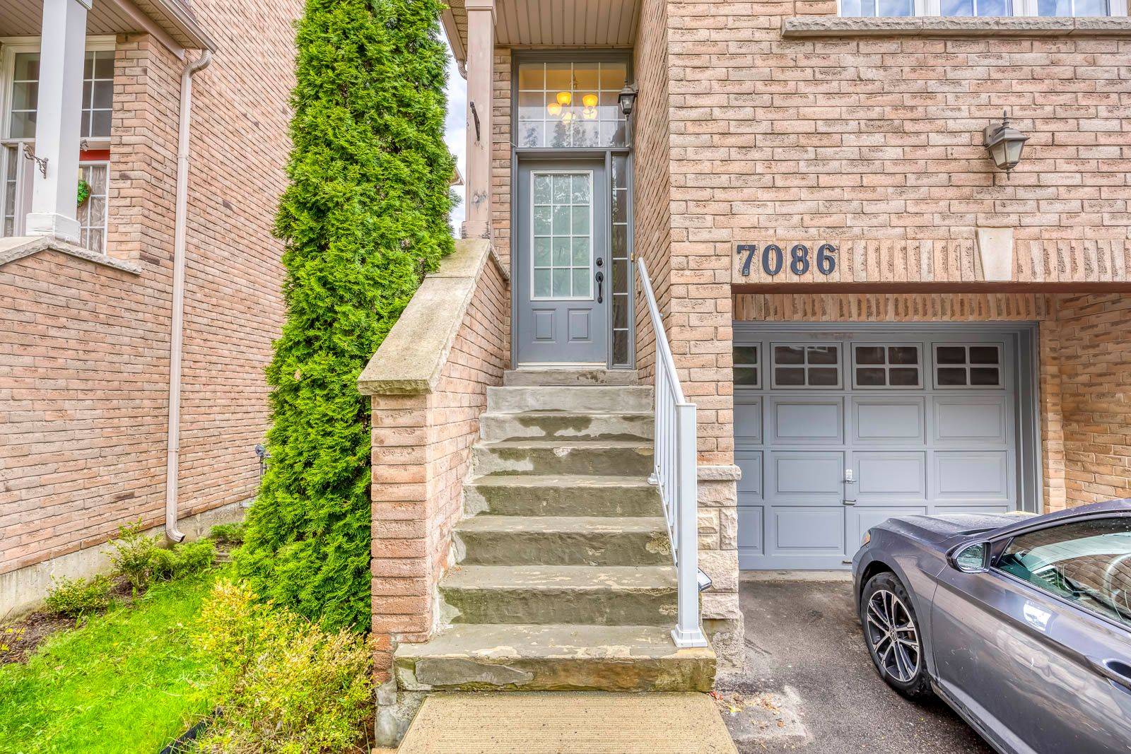 7086 Fairmeadow CRES, Mississauga, ON L5N 8R5