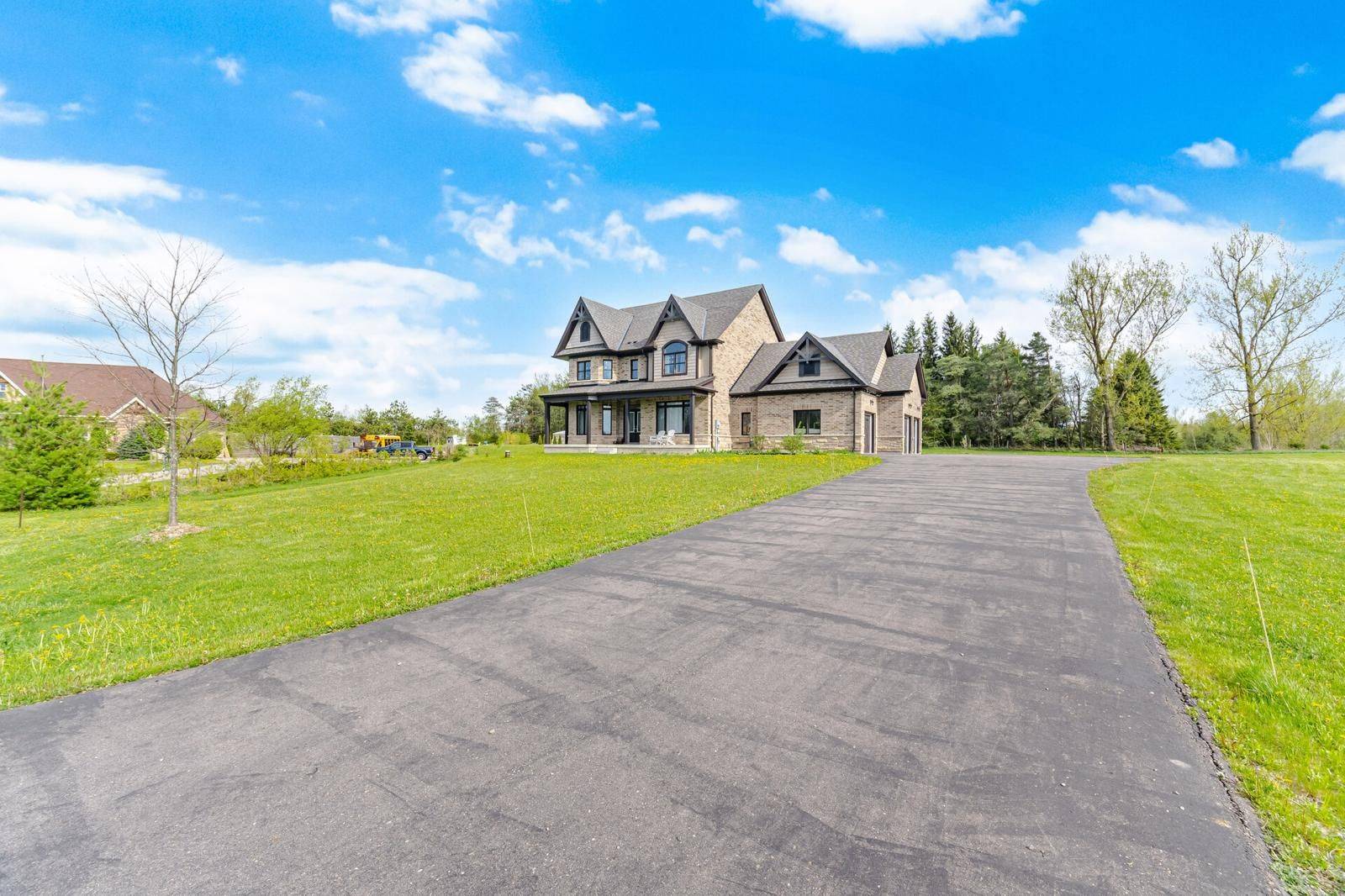 26 Country Meadows DR, Amaranth, ON L9V 3T8
