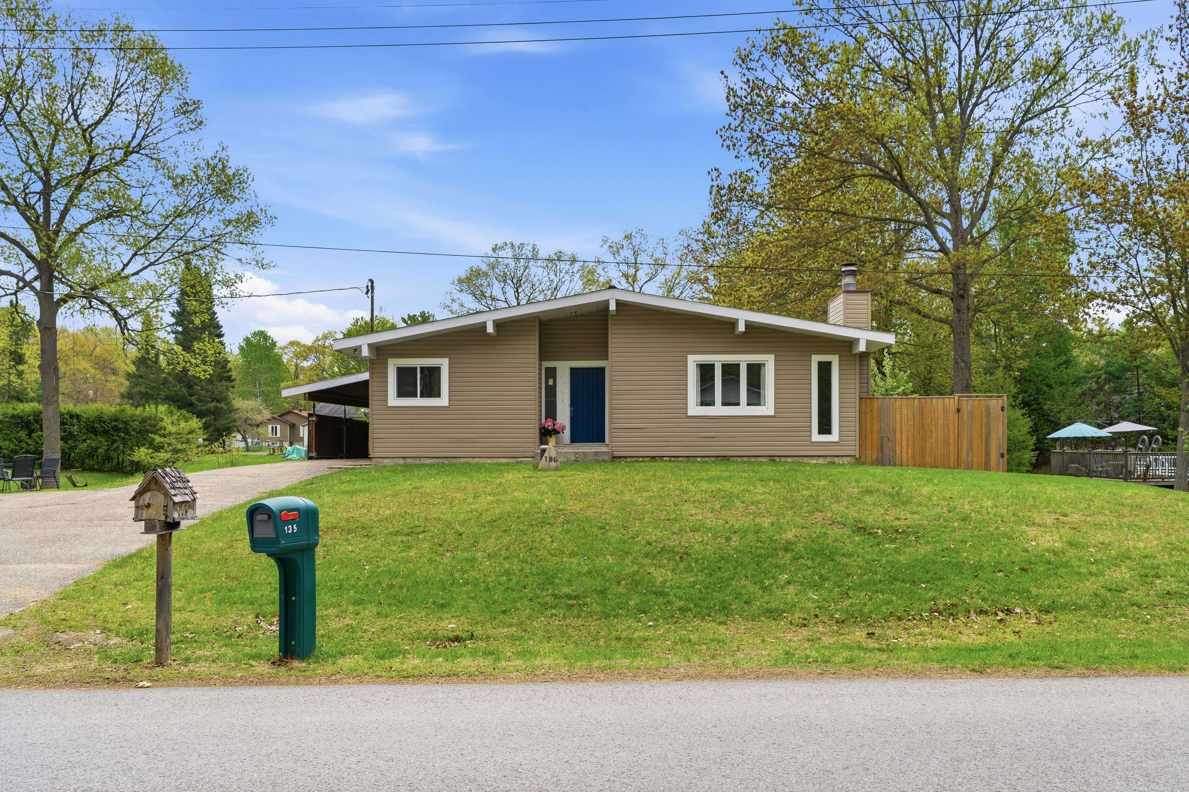 136 Resthaven AVE, Constance Bay - Dunrobin - Kilmaurs - Woodlawn, ON K0A 3M0