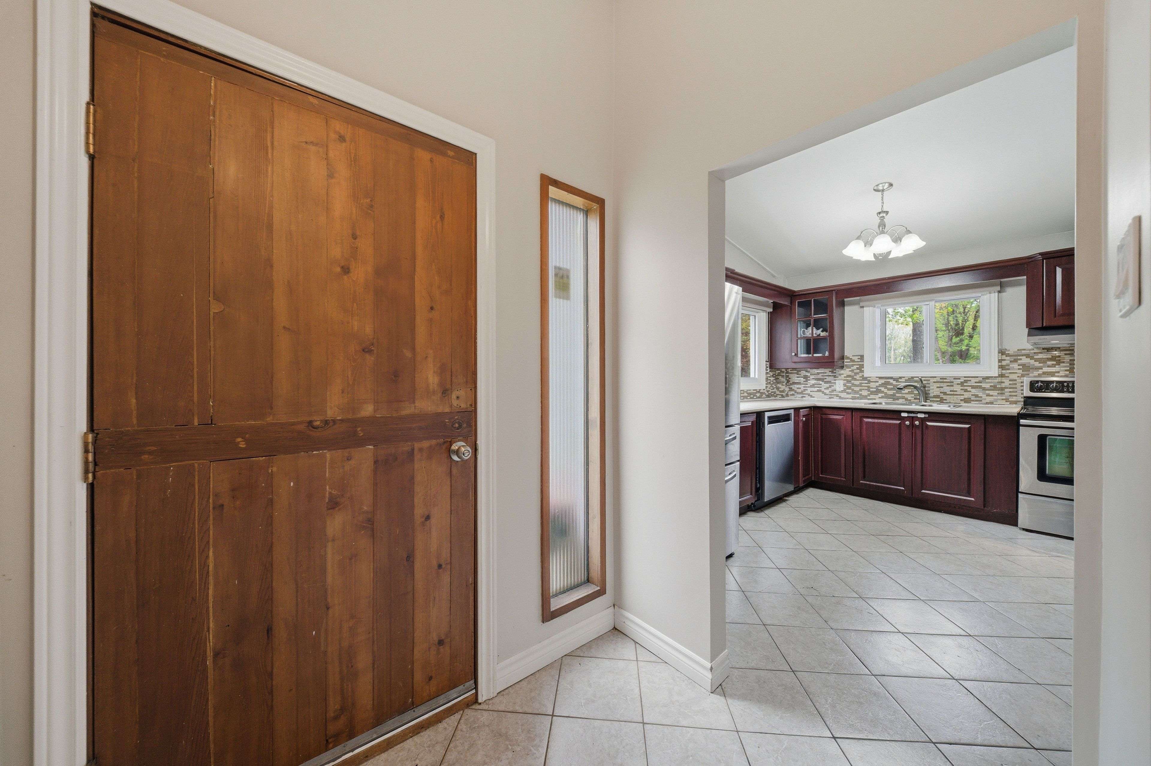 136 Resthaven AVE, Constance Bay - Dunrobin - Kilmaurs - Woodlawn, ON K0A 3M0