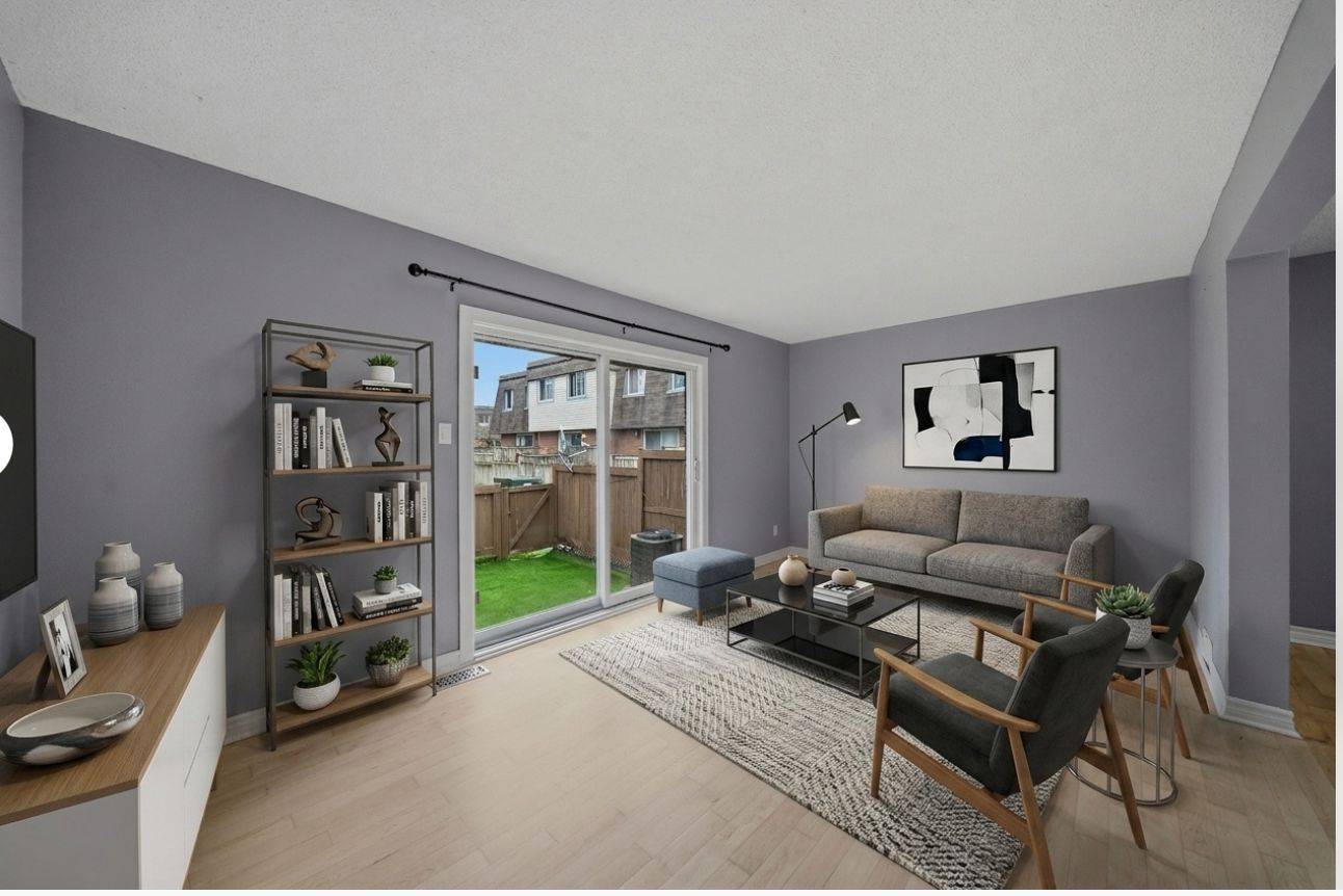 1713 Heatherington RD, Hunt Club - South Keys And Area, ON K1V 8T8