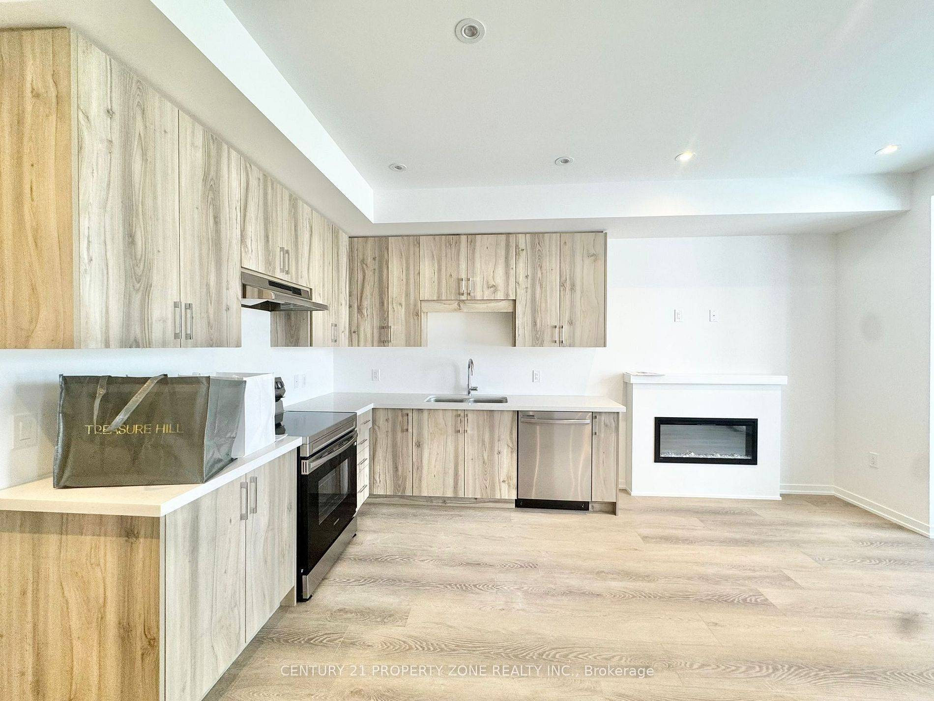 49 Kingbird Common, Cambridge, ON N1R 5S2
