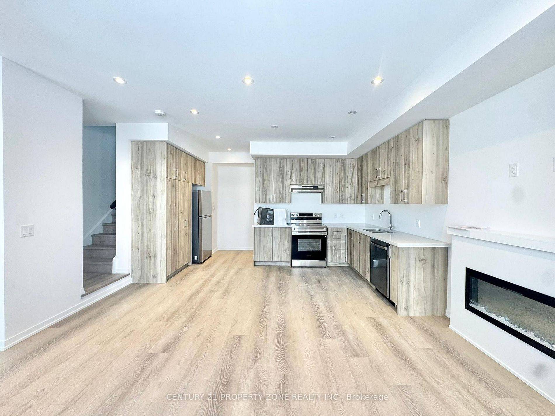 49 Kingbird Common, Cambridge, ON N1R 5S2