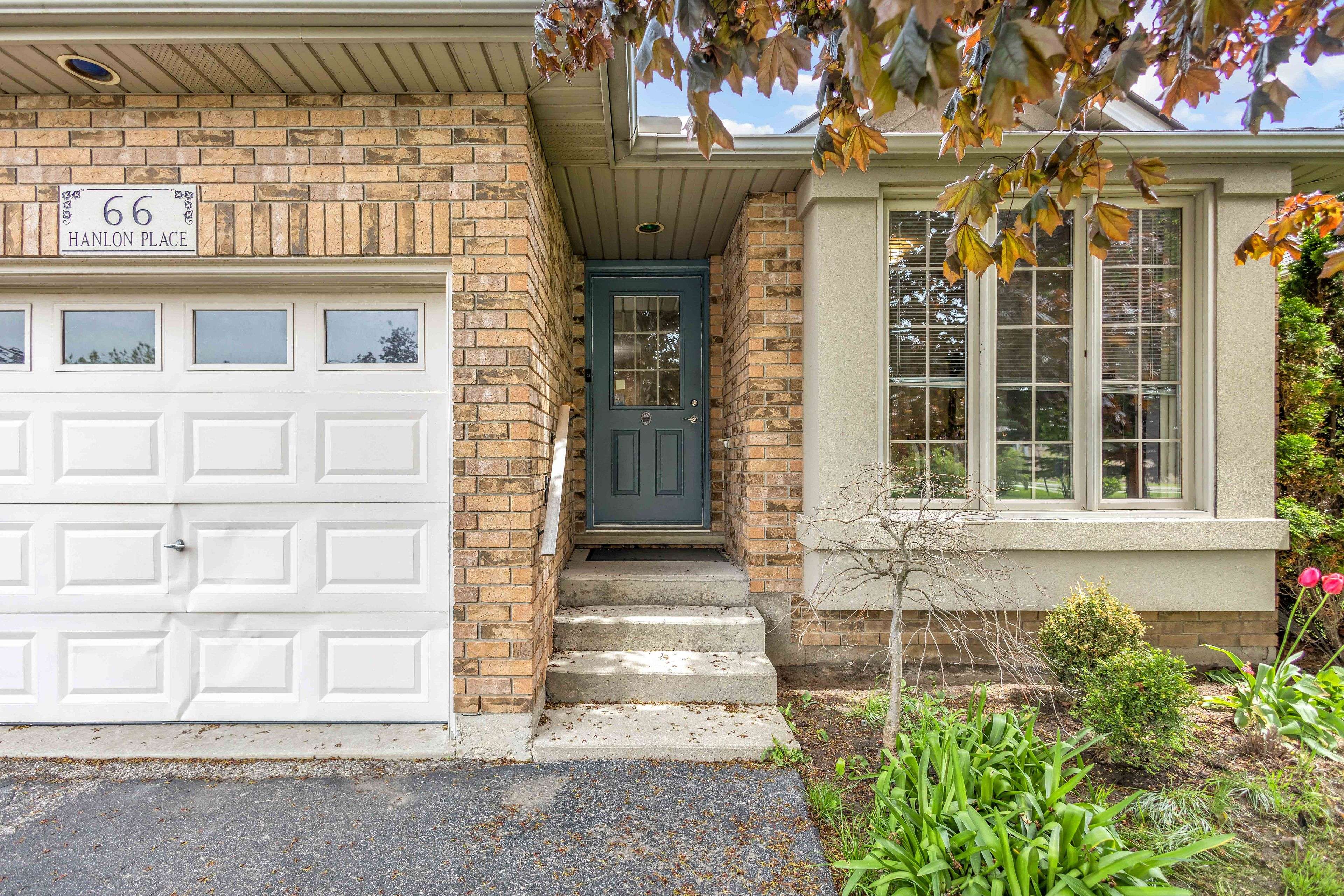 66 Hanlon PL, Brant, ON N3L 4C2