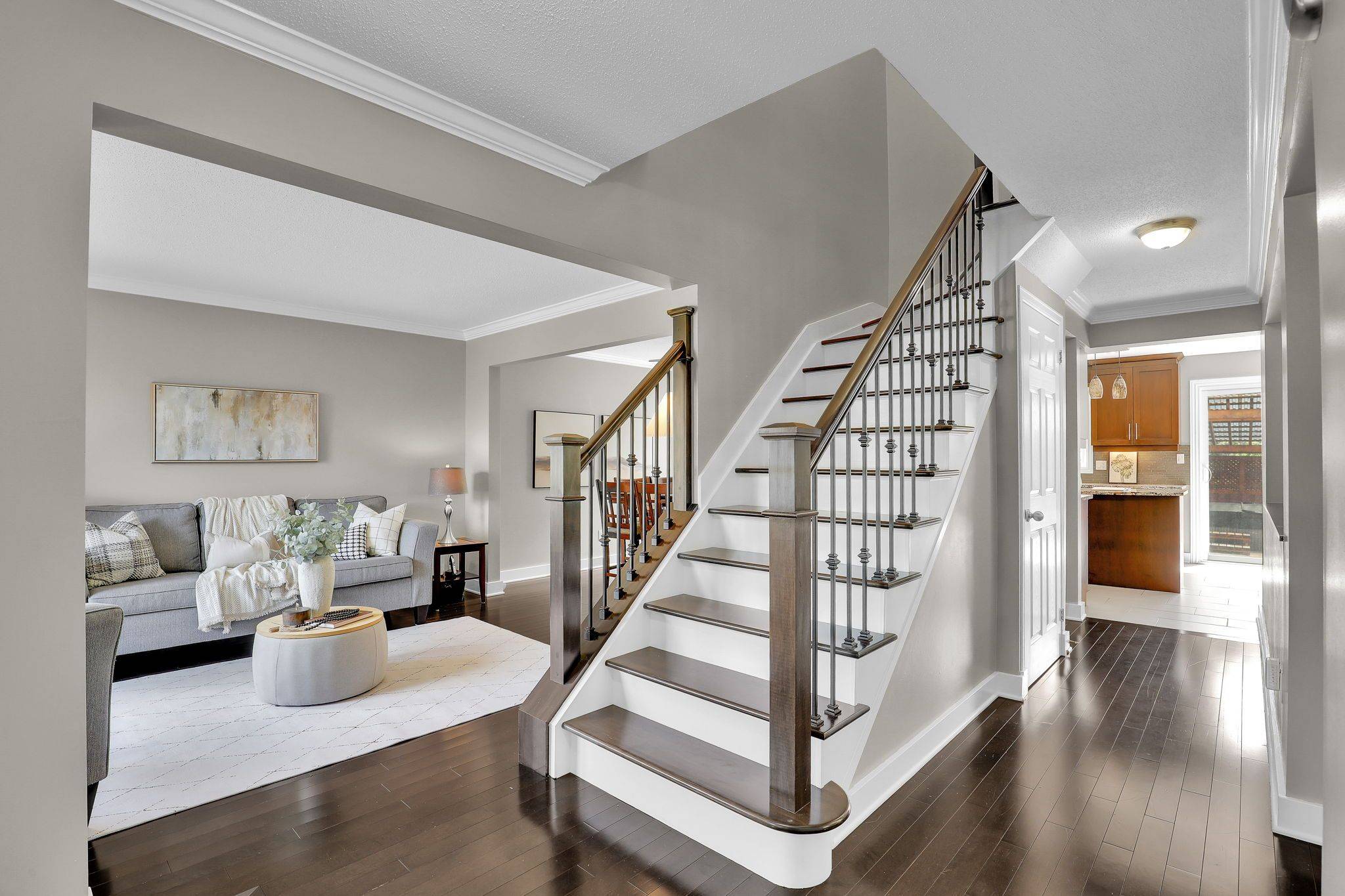 50 Picasso DR, Hunt Club - South Keys And Area, ON K1G 5S6