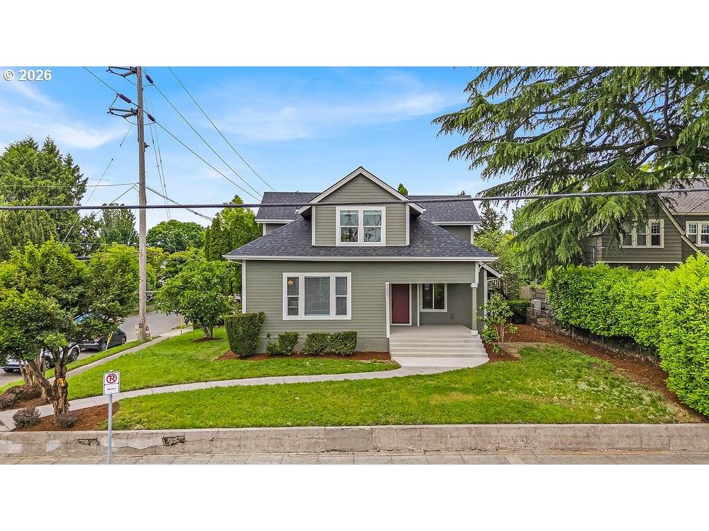 5007 SE STARK ST, Portland, OR 97215