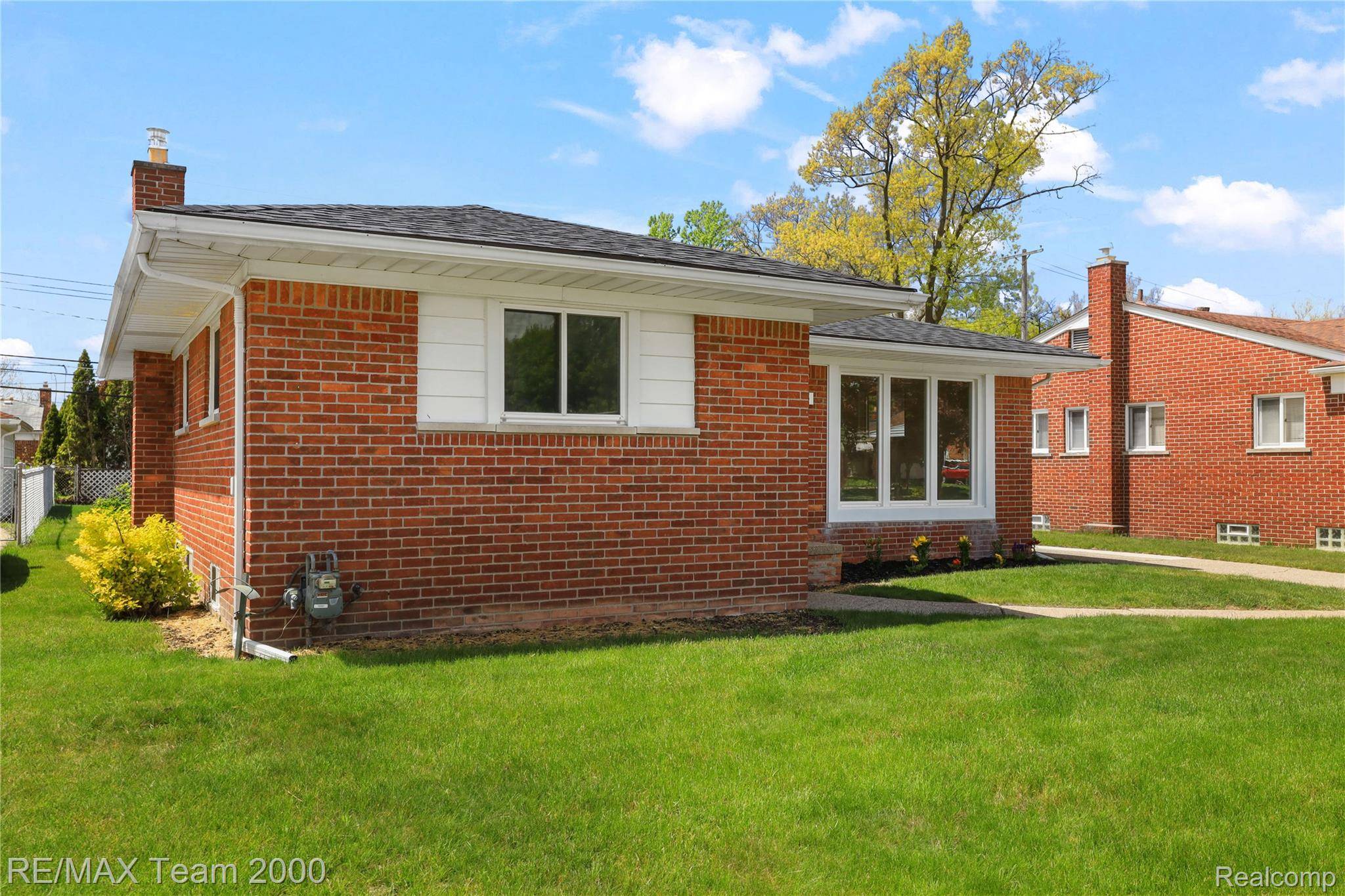 6135 Ardmore ST, Dearborn Heights, MI 48127