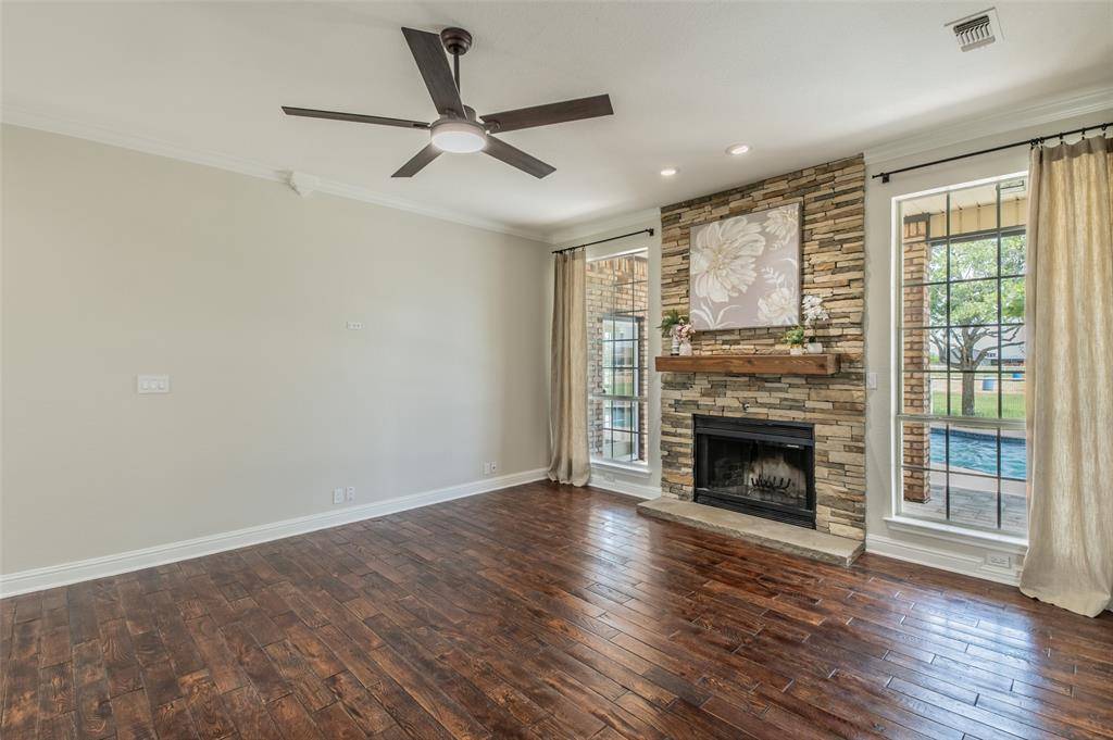 13507 Friendship Road, Pilot Point, TX 76258