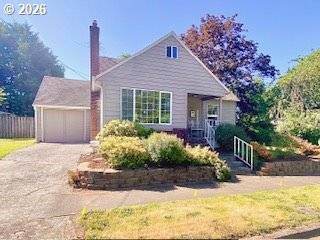 255 W FAIRFIELD ST, Gladstone, OR 97027