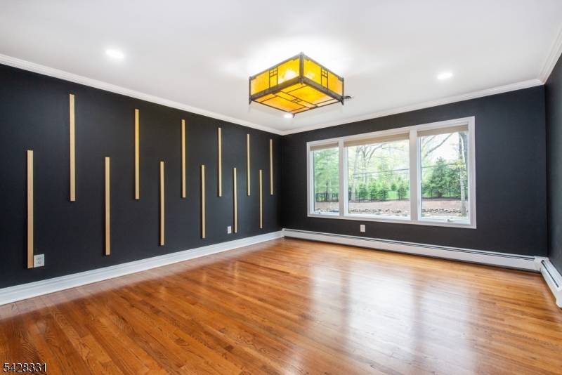 179 Woodside Ave, Franklin Lakes Boro, NJ 07417