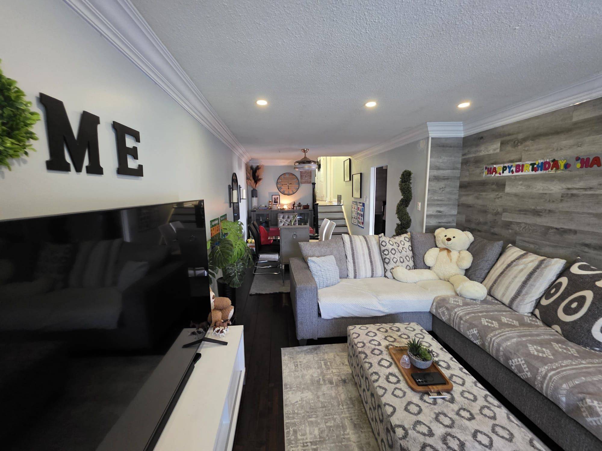 24 Kindle CT, Brampton, ON L6Z 1B2
