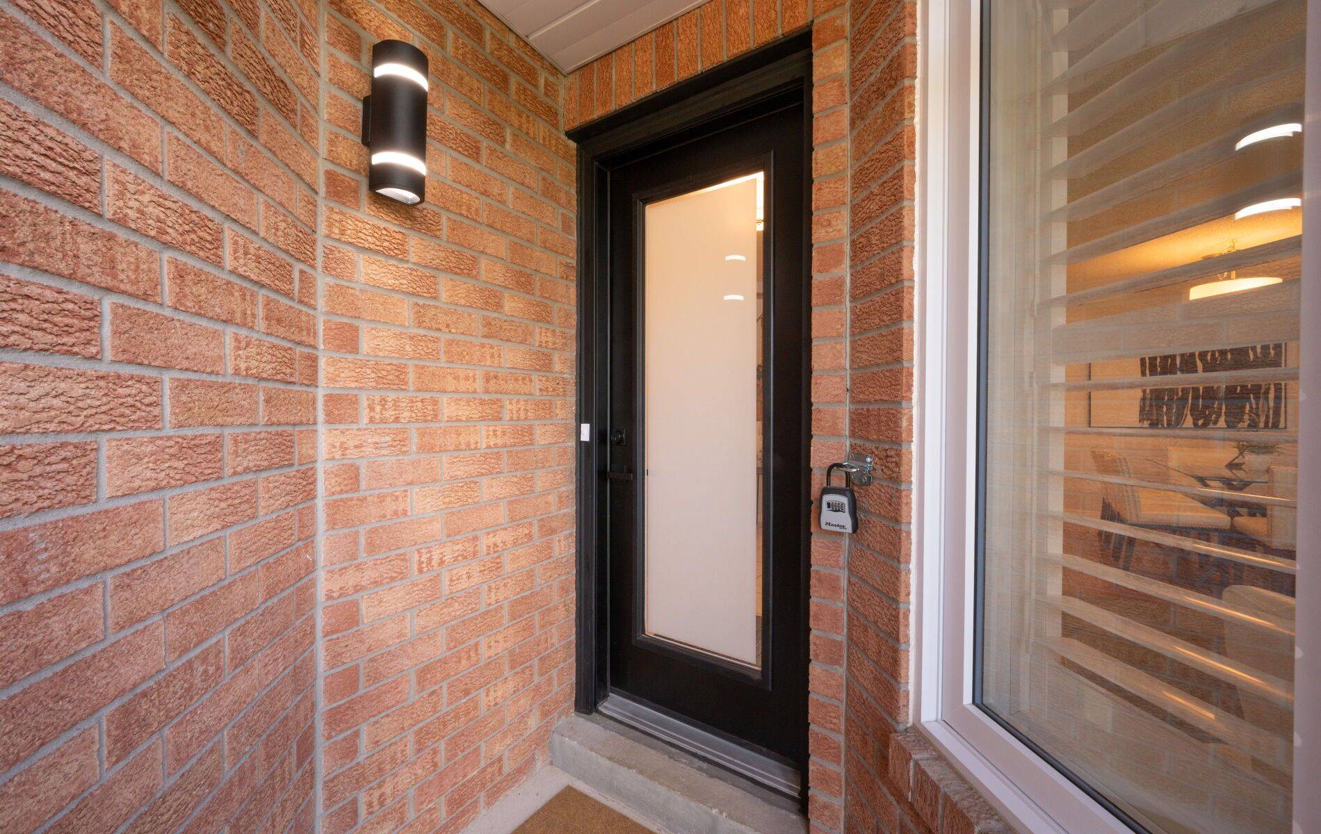 21 Pinellas DR, Brampton, ON L6Z 3C1