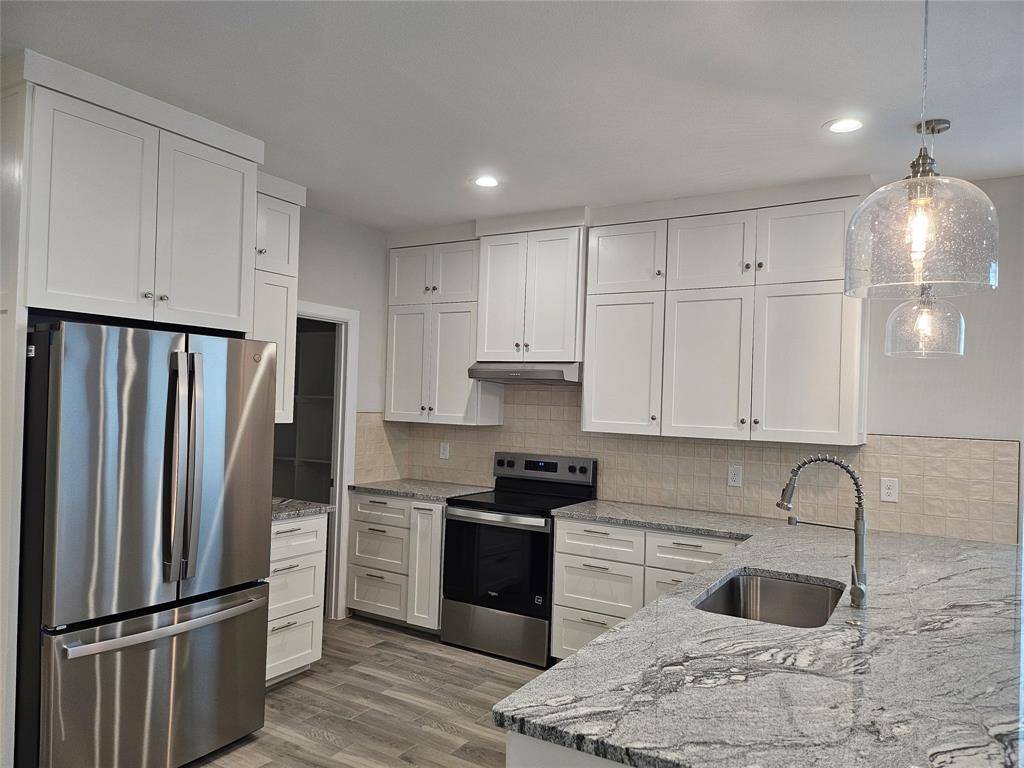 2311 Benbrook Drive, Fort Worth, TX 76110