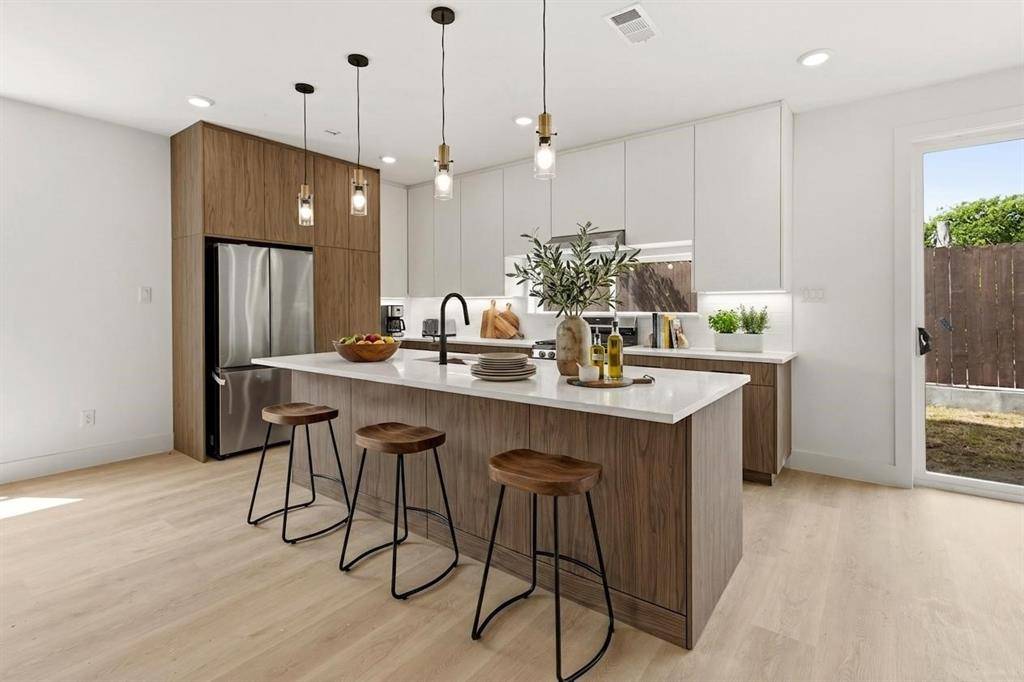 415 N Patton Avenue, Dallas, TX 75203