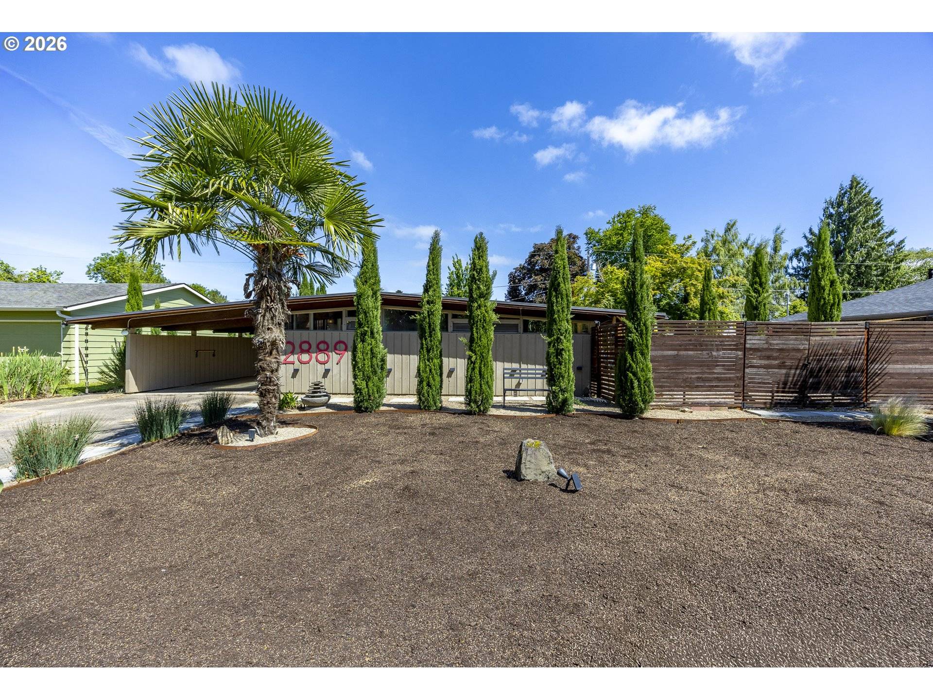 2889 VAN AVE, Eugene, OR 97401