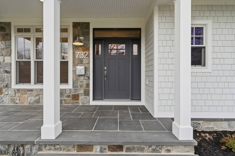 732 Embree Cres, Westfield Town, NJ 07090