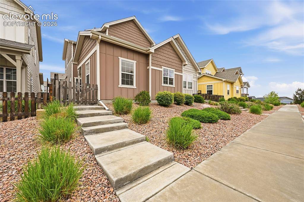 135 Mayflower ST, Colorado Springs, CO 80905