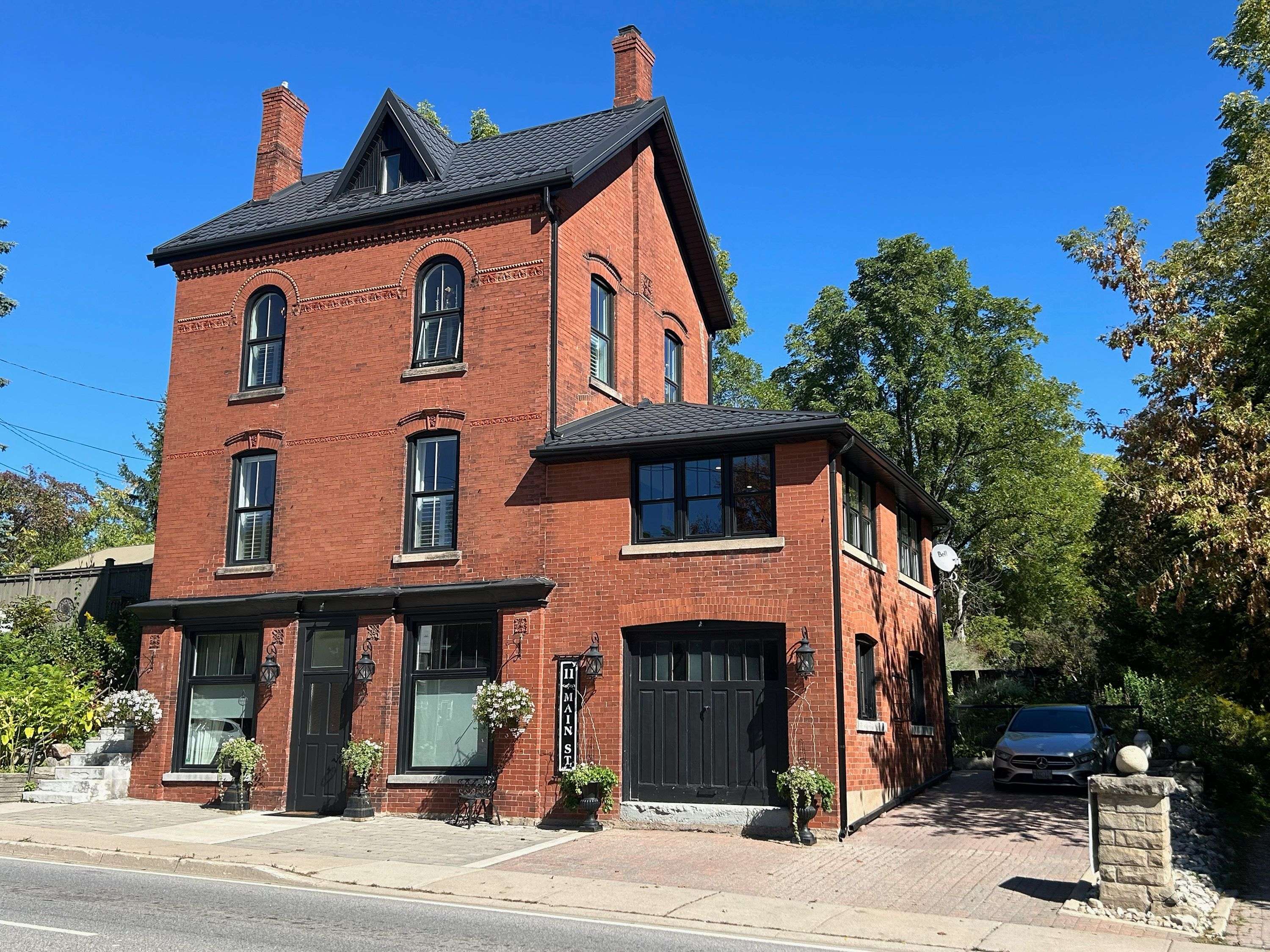 11 Main ST S, Milton, ON L0P 1B0