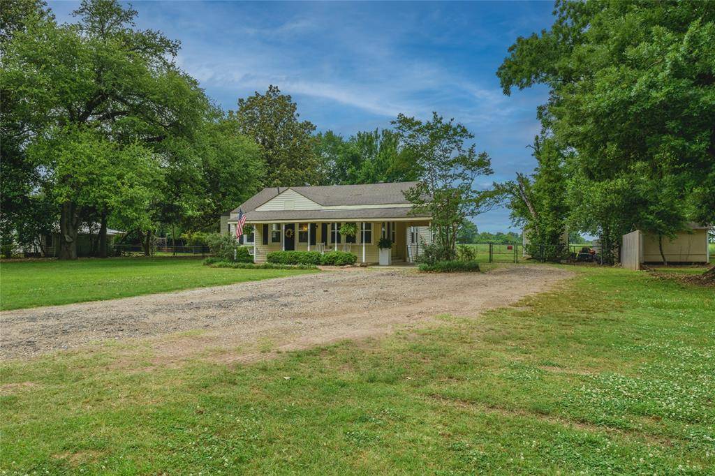208 Louisiana Street, Belcher, LA 71004
