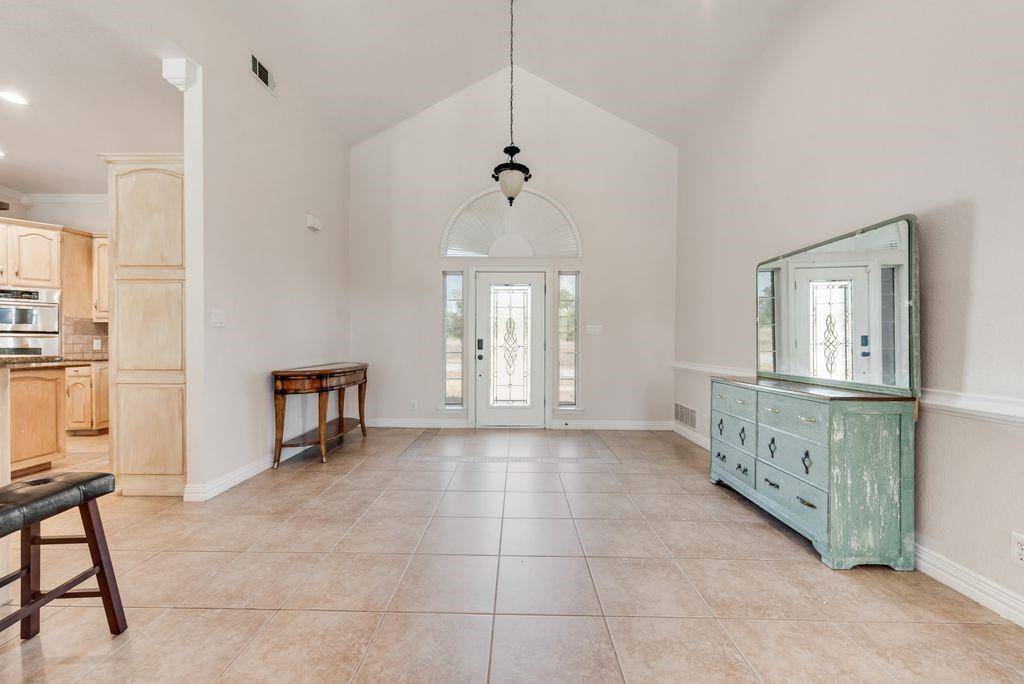 10017 Seville Drive, Fort Worth, TX 76179