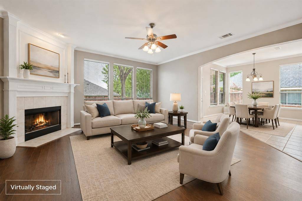 931 Park Forest Drive, Hurst, TX 76053
