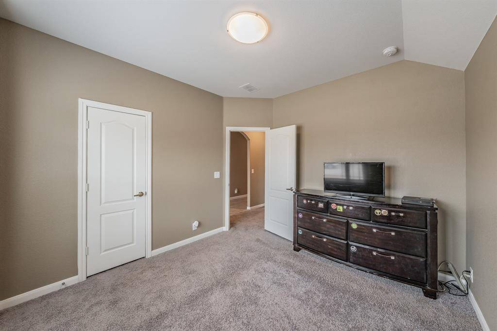1116 Kingbird Lane, Alvarado, TX 76009