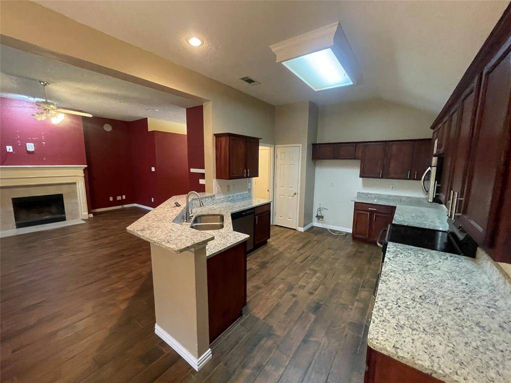 3004 Norwich Lane, Corinth, TX 76210