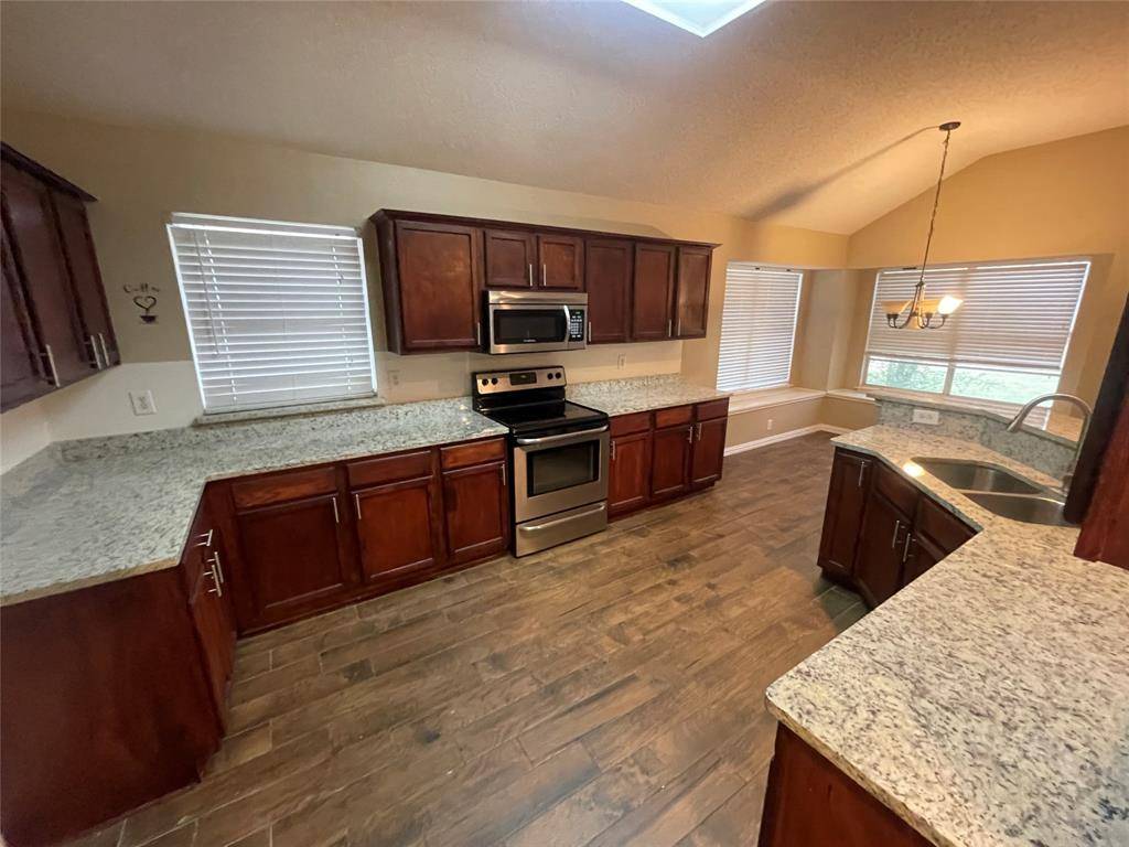 3004 Norwich Lane, Corinth, TX 76210