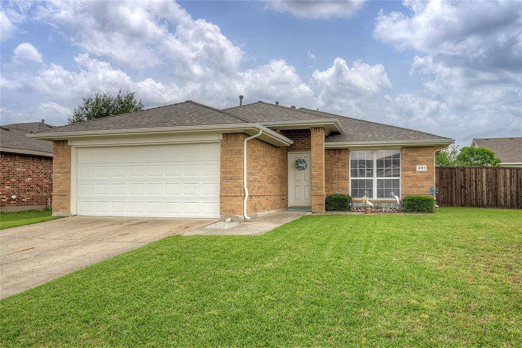 231 Willow Creek Lane, Terrell, TX 75160