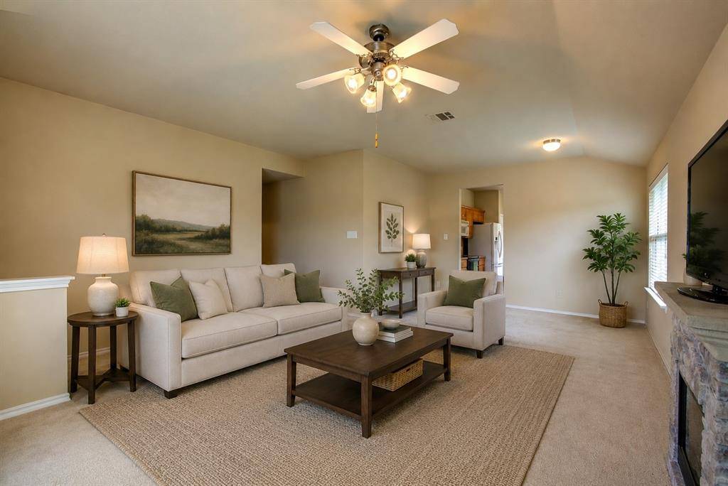 231 Willow Creek Lane, Terrell, TX 75160
