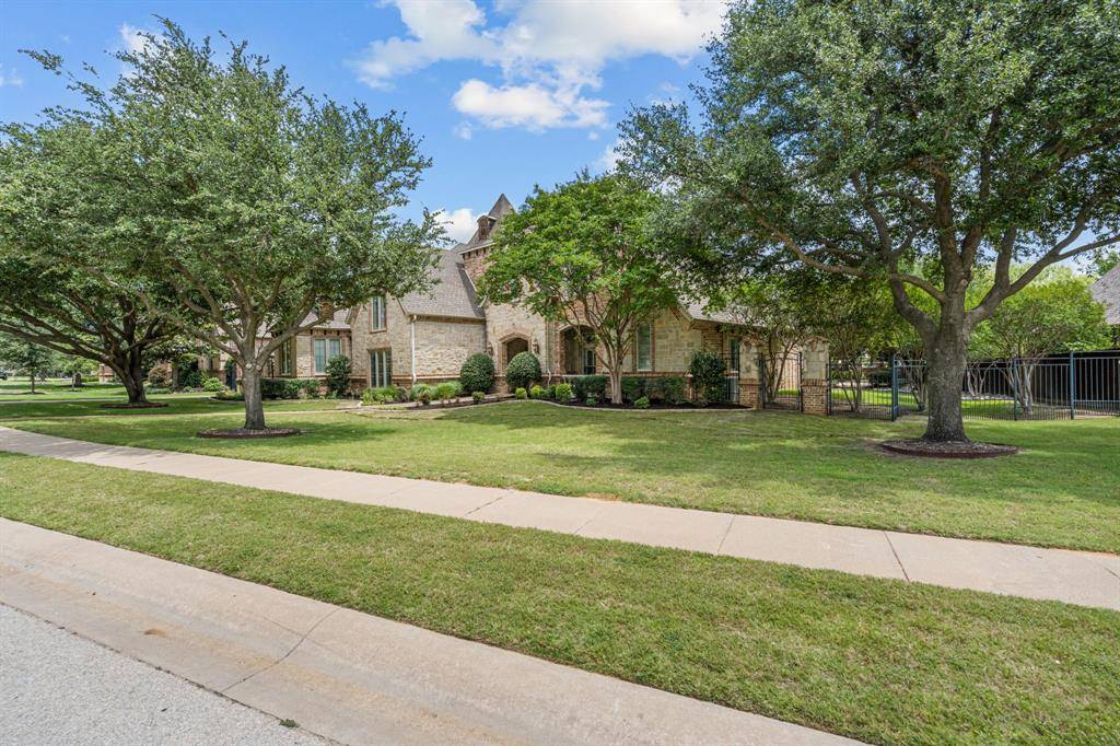2617 Summit Ridge Drive, Southlake, TX 76092